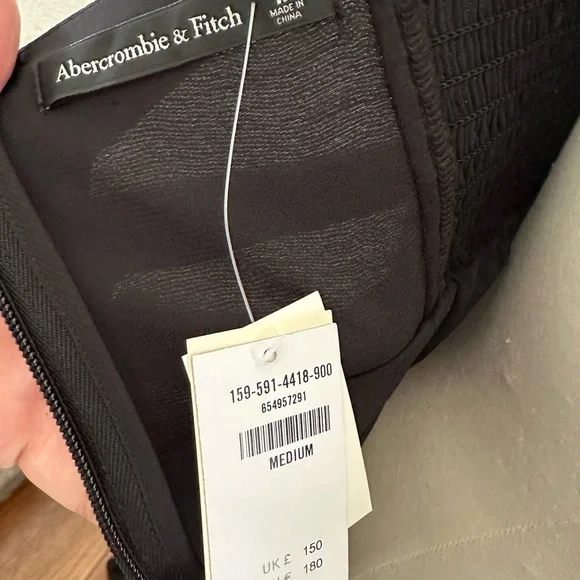 Abercrombie & Fitch black maxi dress tiered ruched skirt size M NWT - Picture 4 of 8